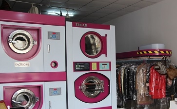 干洗店的干洗机器一套多少钱？